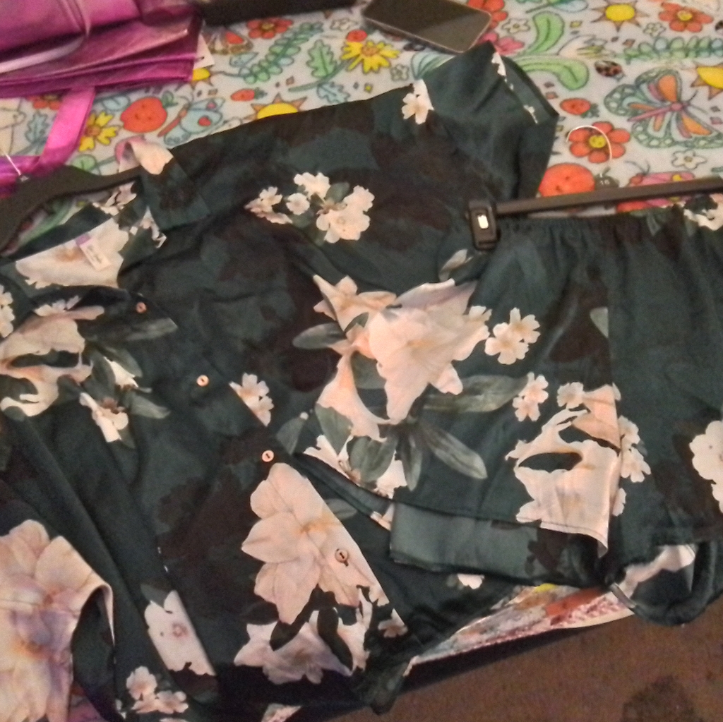 Women's Apt 9 Short Sleeved Top And Shorts Set